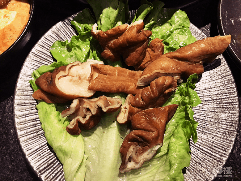 【8隊】大半夜跑到濱江吃重慶牛油火鍋,井水豆花配火鍋香油!