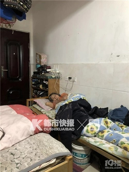 去年感動很多人的黃龍賣花奶奶病了,肺癌!