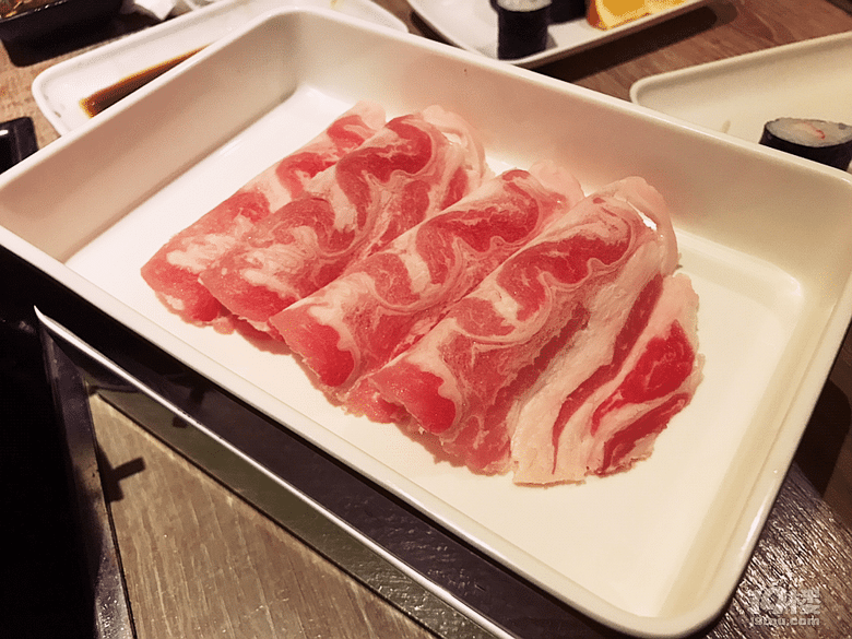 ¡¾8队¡¿适合聚餐的老牌寿喜锅自助£¬建议饿两顿再去吃£¡