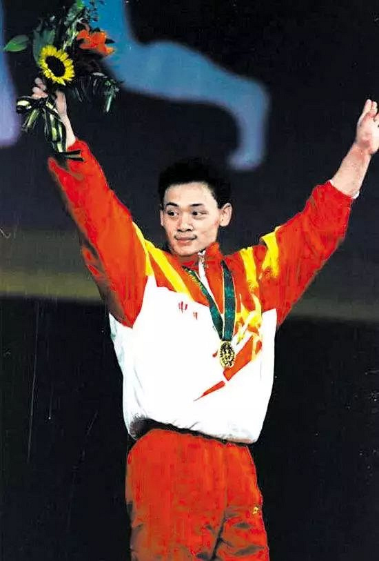 【浙江体育70年】举重奥运"双冠王"占旭刚:情系体育,一生做