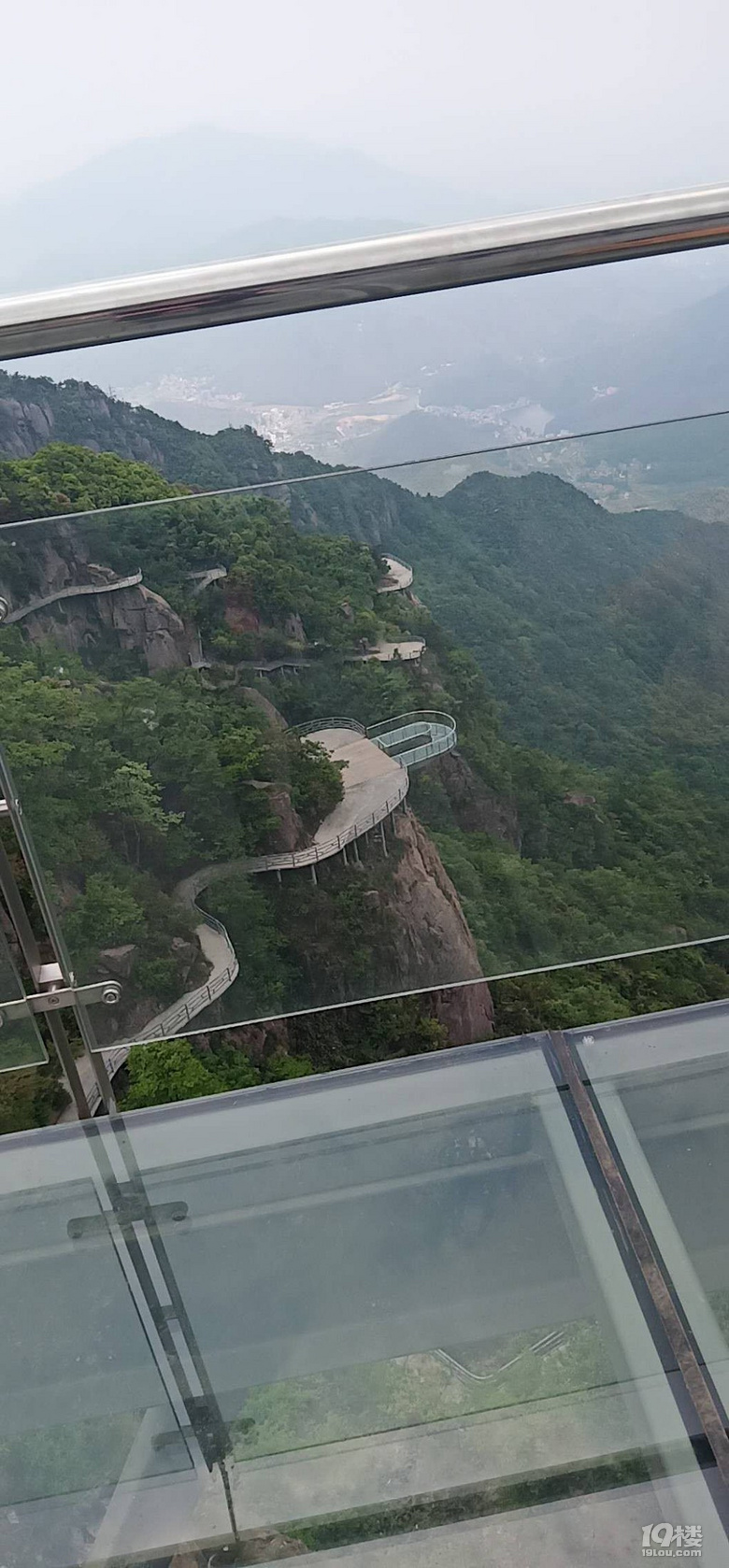 云上草原,玻璃栈道,网红秋千,空中极限飞