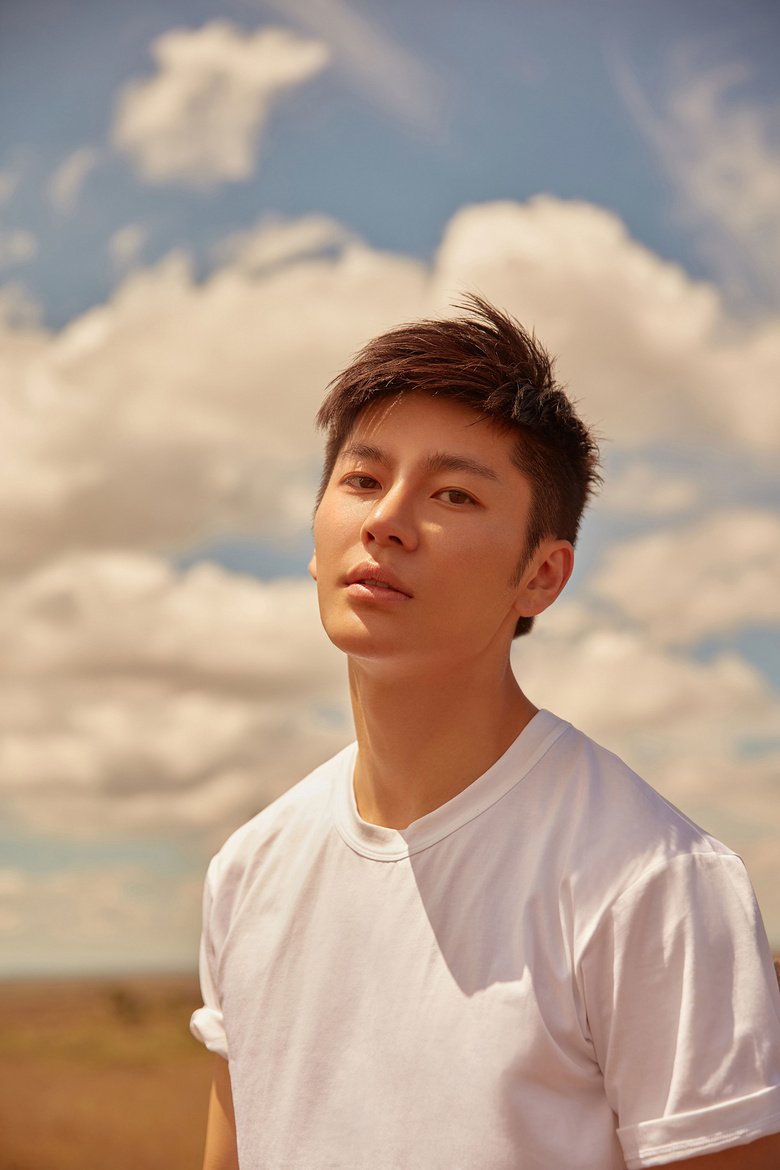 王嘉版《等得到》今日上线 非洲野性写真彰显健康之美