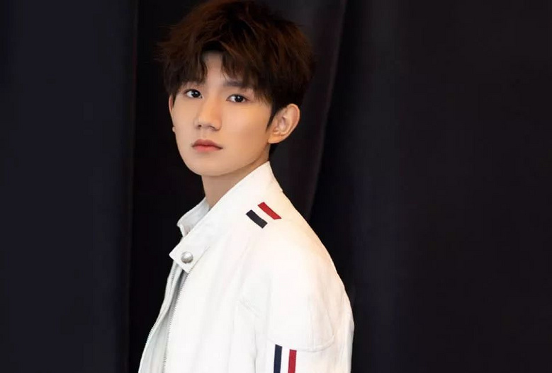 王源抽烟引爆13亿流量,养成系偶像崩塌纪实