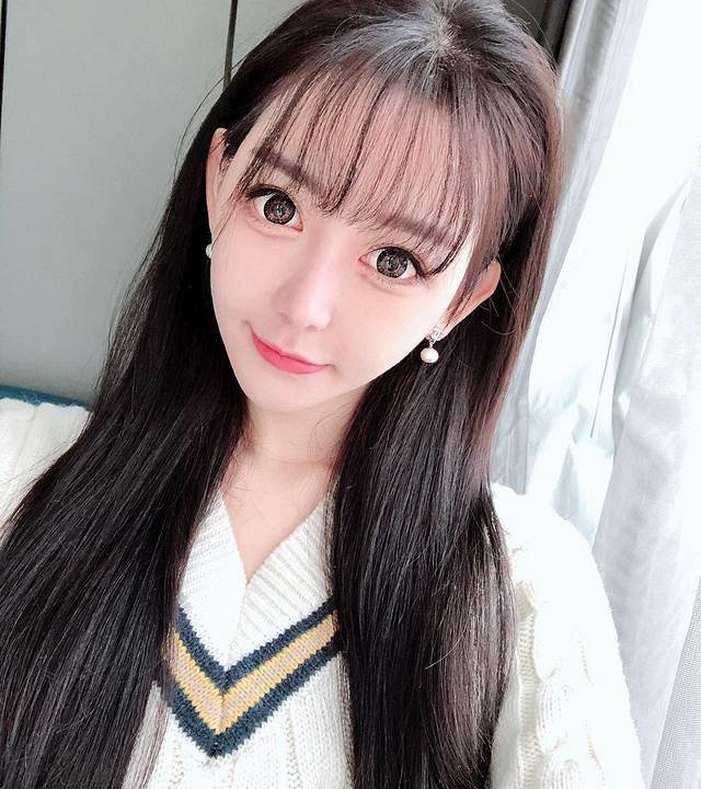 陈冠希旧爱谢芷蕙:农村出身,交富豪男友无数,现称炫富不靠男人