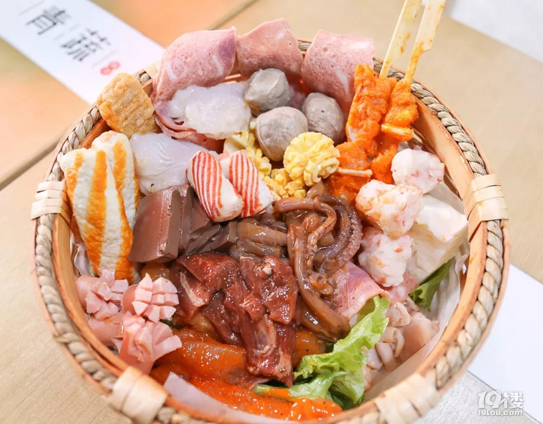 开一个麻辣烫店怎样去控制成本