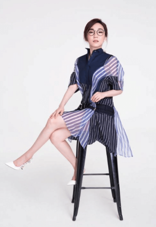 奇葩说辩手马薇薇自曝曾网恋,聊了2年见面3小