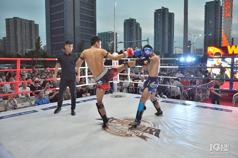 《武侠雄风》擂台惊现雨中擂战！扬威嘉兴万达…
