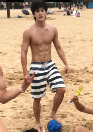 《创造营》的害羞男孩,被胡彦斌评为“完美”的李昀锐是真宝