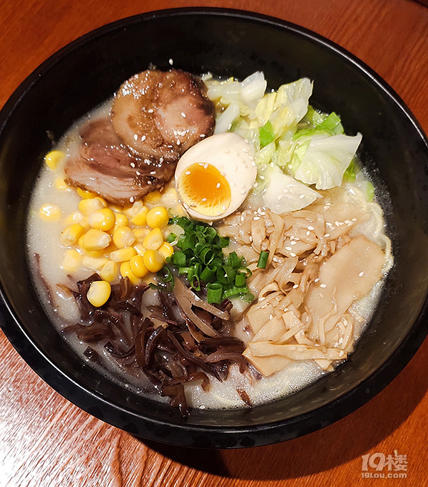 一·澜面屋的这三款日式拉面你一定要吃,炒鸡棒~!