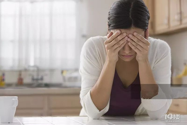 太崩溃了!武汉一小区建成6年,近200户