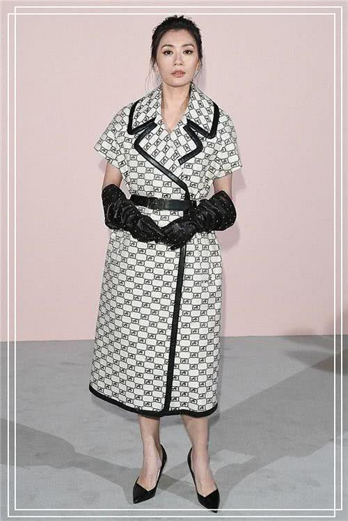 贾静雯同框孙志浩和修杰楷表情差距大,跟谁是