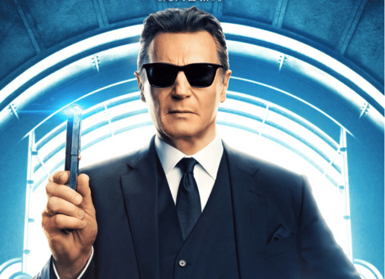 《黑衣人·全球追辑》:丢锤子,换西装的雷神,居然被外星人睡了