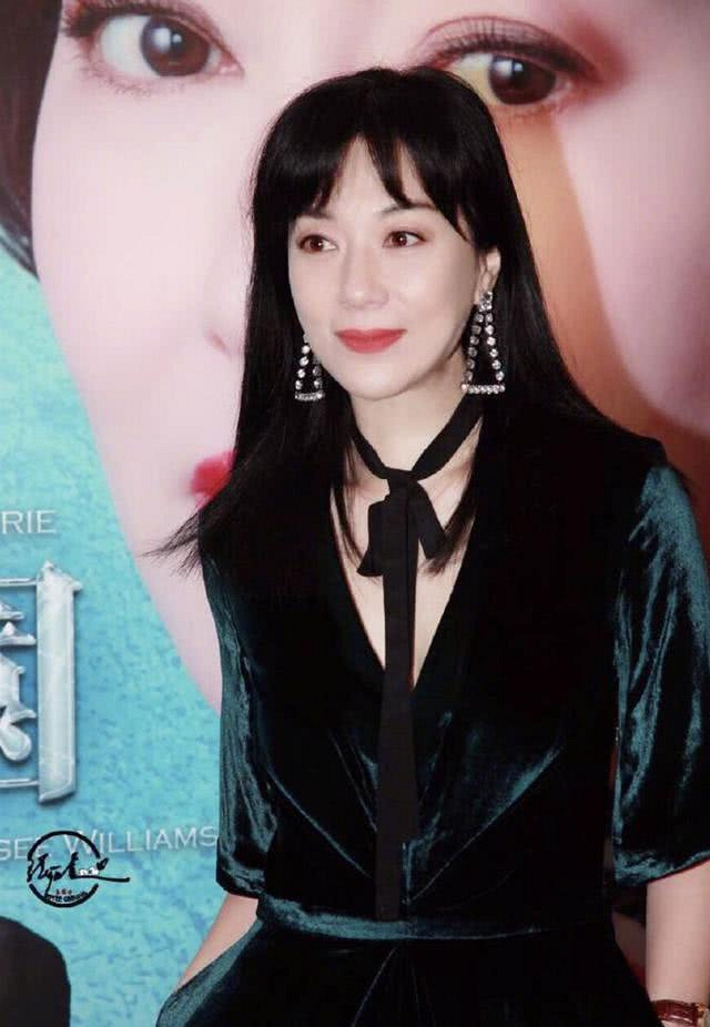 tvb千禧年四大花旦仅张可颐未婚,50岁颜值依然能打独缺缘