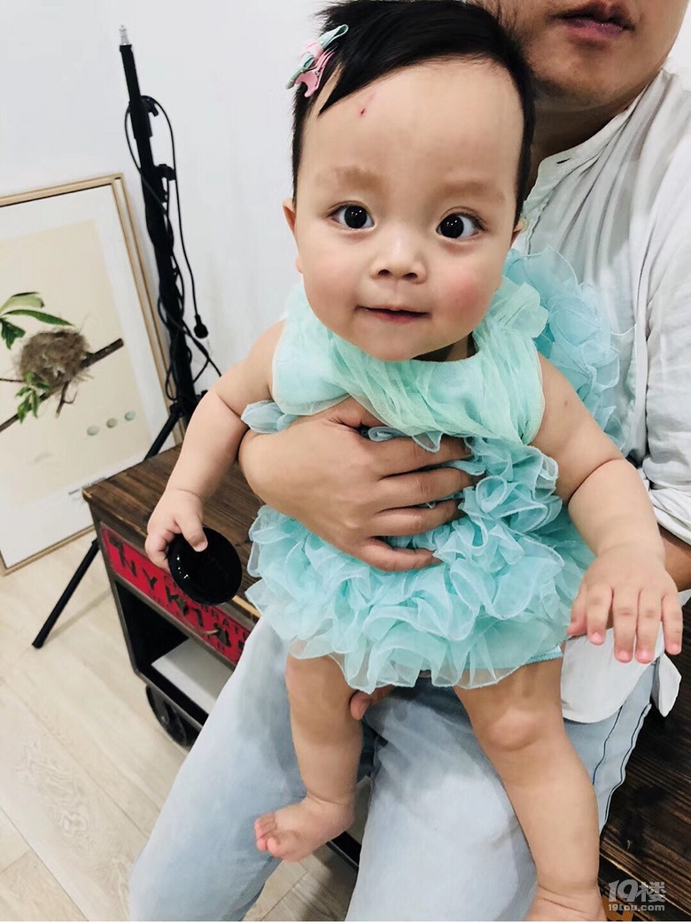 【娃的OOTD】谁说男孩子就不能打扮了-看大眼萌娃的时装秀
