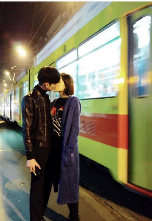 张翰低调现身 手链成了网友们关注的焦点:有新恋情了