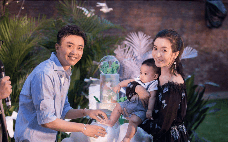 任达华受害,不禁想起韩雪遇袭时李佳航挺身相