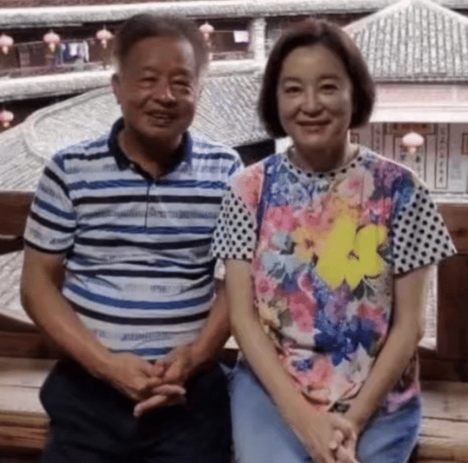 “不老女神”林青霞敞开休假形式,65岁HND-362淡妆出镜气质拔尖