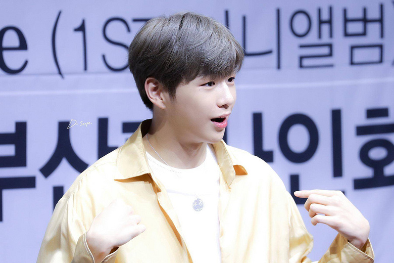 姜丹尼尔与TWICE队长恋爱?偶像前辈牵线成员