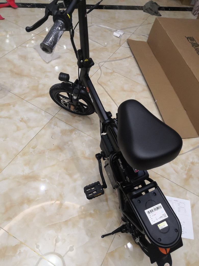 转让雅迪折叠电动车F3,京东购买,买来一周未到