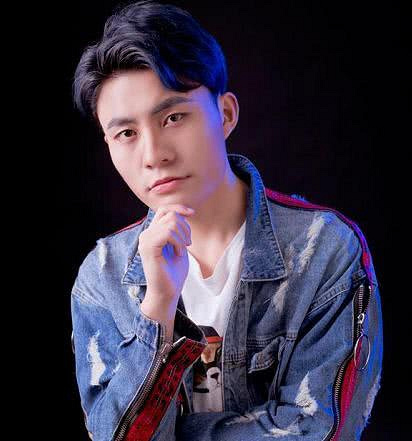 虎牙王者板块崛起;心态靠收入,孤影靠实力,张大