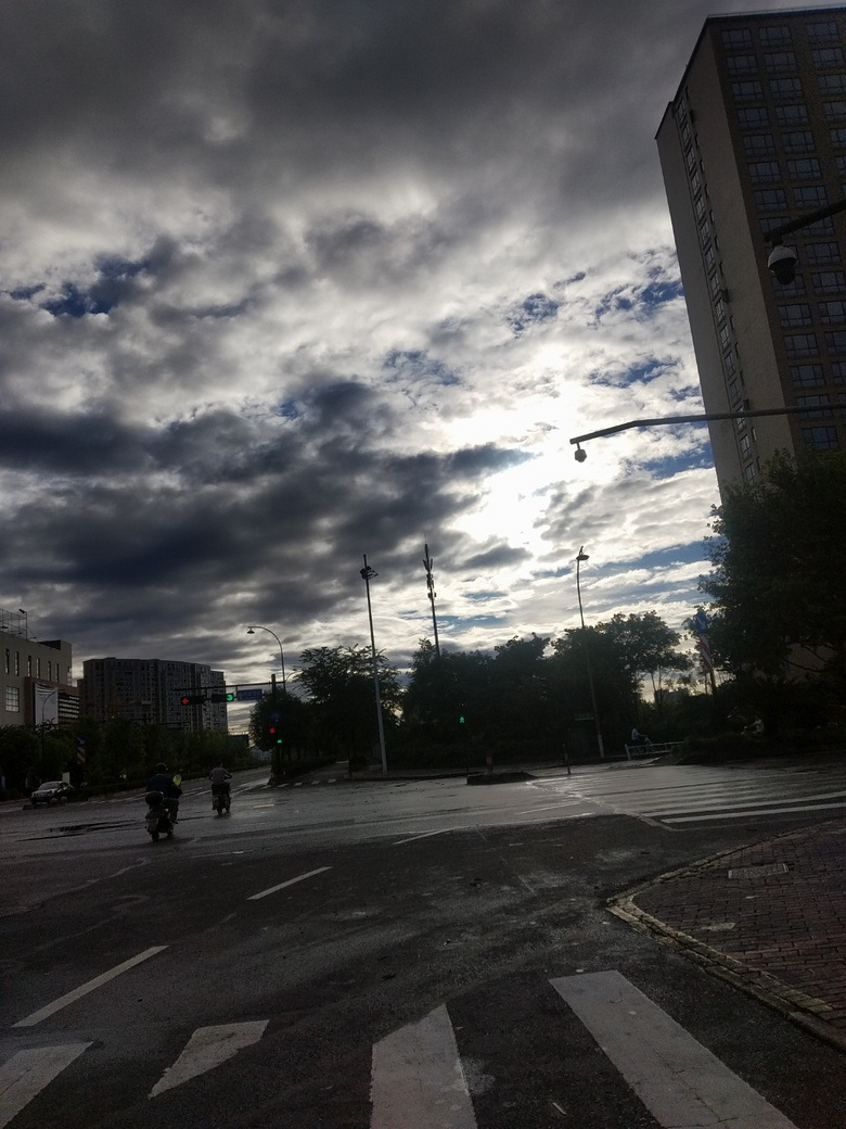 台风过去又是艳阳天