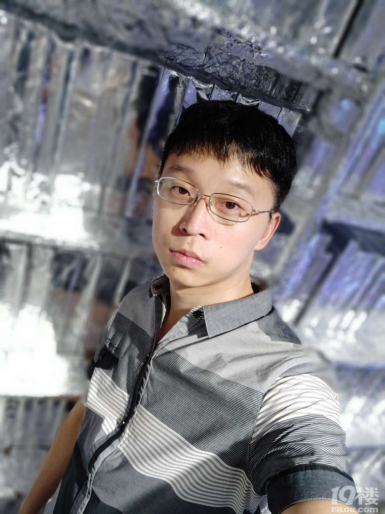 一城烟雨一楼台 一花只为一树开