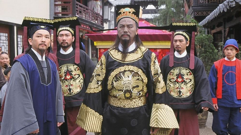 包青天狄龙在家庆祝73岁生日 搂着两位爱孙笑