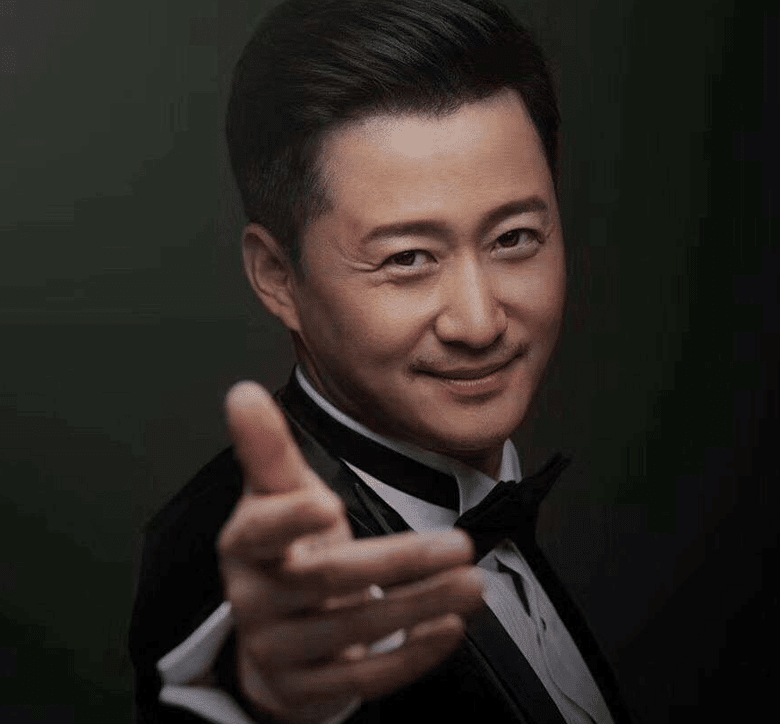 作为中国人,节目中却狂秀英文,吴京八字怒怼引