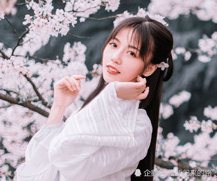 别不是银临就是河图了,试试双笙的这首歌,好听