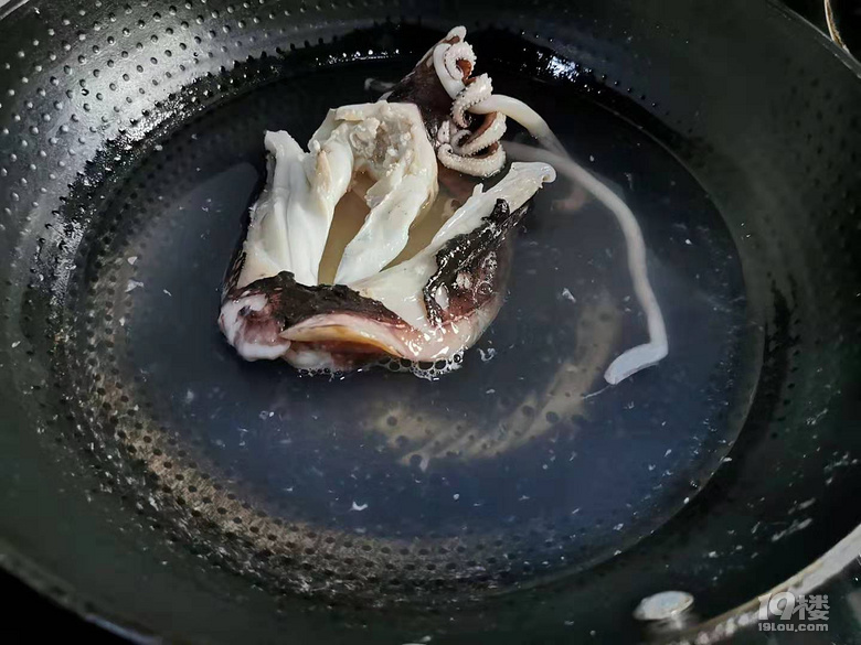 周公子私房菜之墨魚(yú)大烤