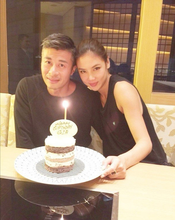 乐基儿夫妻抛下儿子去蒲吧,刚生完就吸烟喝酒太疯狂