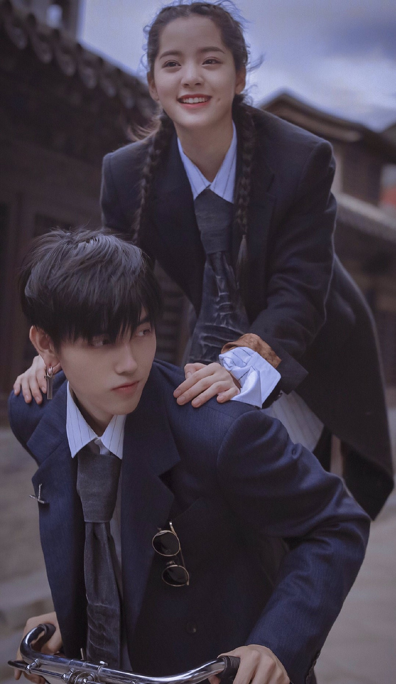 欧阳娜娜与陈飞宇恋情添实锤?疑约会后穿走男