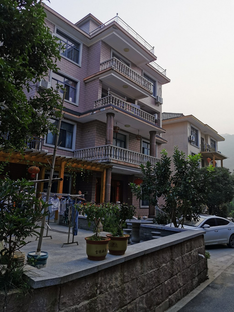 风景区整幢农民房出租 地址转塘街道大清社区宋家里5号