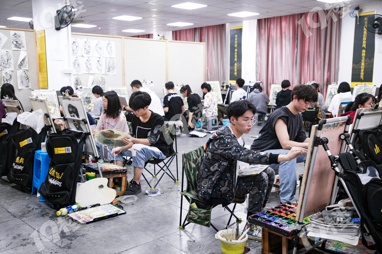 杭州画室山望画室炼鹰计划考核现场