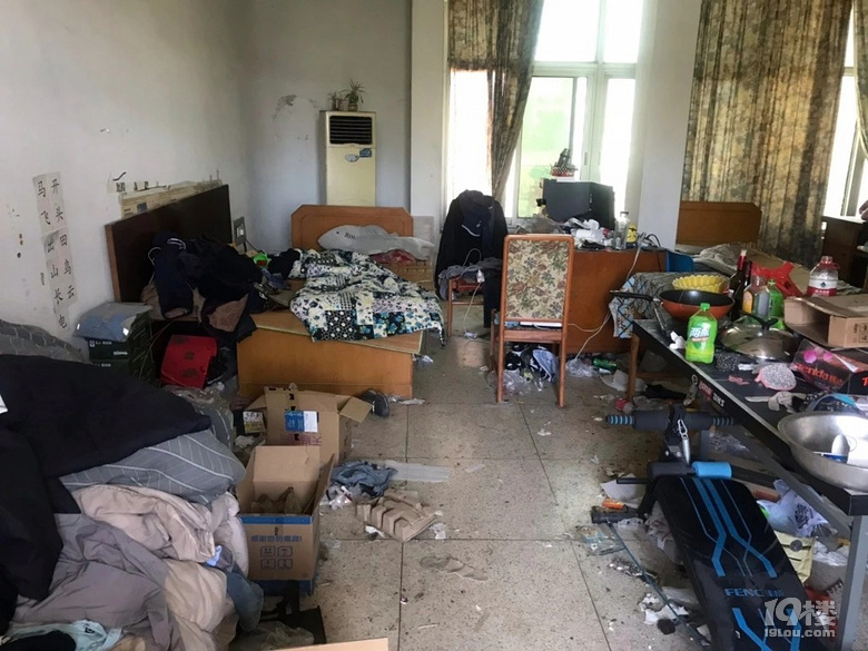 蕭山一姑娘被氣到崩潰!合租男室友干的這些事,一言難盡