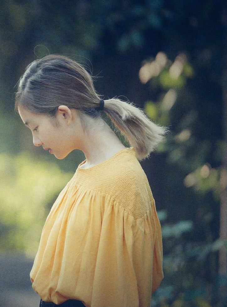 孙莉晒美照多多笑容好甜美,黄磊视角下母女似