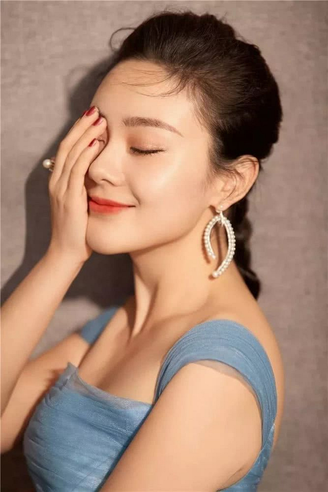 徐晶晶《又忆江南》陈道斌词 付林