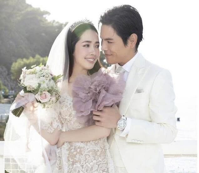 订婚宴和结婚典礼全都没有出席!郭碧婷的母亲