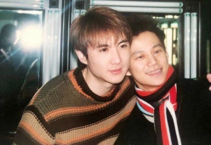 杭州19楼 杭州消息 城事 帖子来源:西湖之声,新浪娱乐,新浪微博,大