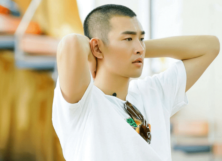 他是《奔跑吧》新收视热点,因为演技太好,妈妈不让他回