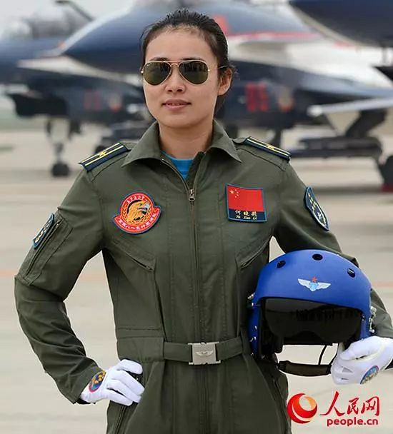 领队机女飞为你揭秘极限飞行背后的故事