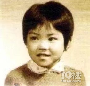 知天命的王菲:在胡同里倒过夜壶的天后,那个永远任性的高中女生