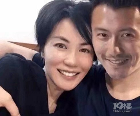 知天命的王菲:在胡同里倒过夜壶的天后,那个永远任性的高中女生
