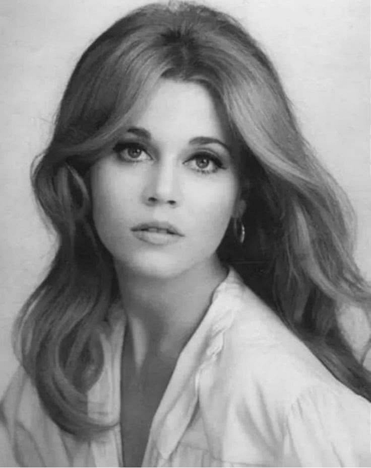 从简·方达被捕说起丨《简·方达的五幕戏》:你根本无须完美