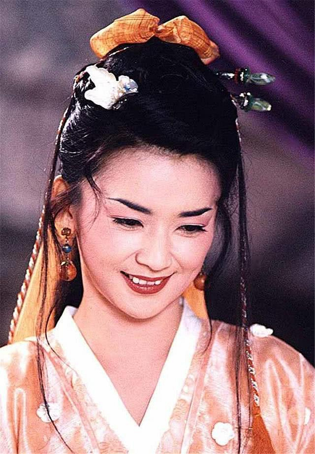 港片霸王花胡慧中同林青霞争辉与黑帮大佬苦恋堪比梁祝