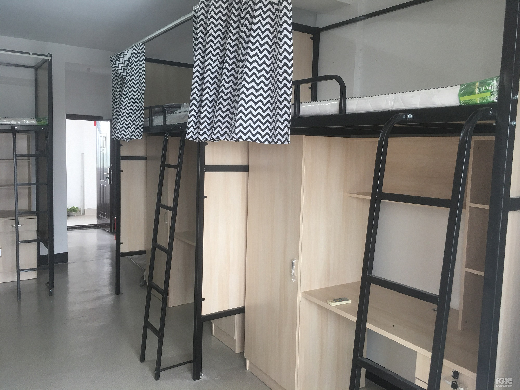 地铁口员工宿舍出租,人均900大学生公寓配置房源集中公司直营