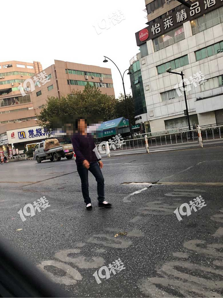 浙一医院停车乱象