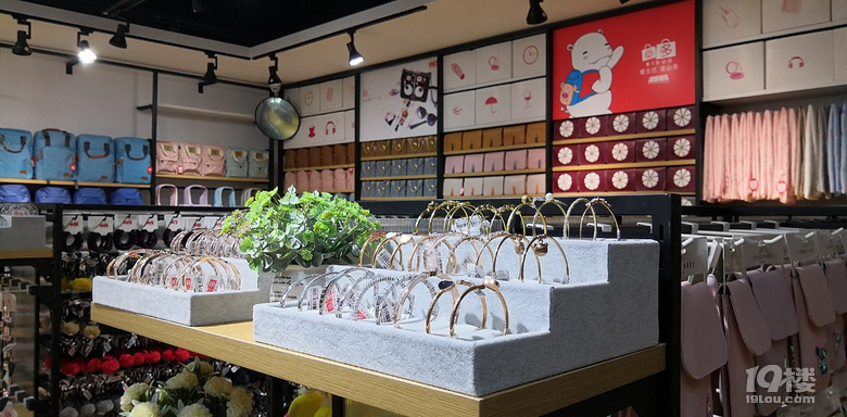 小精品店怎么陈列商品有什么技巧