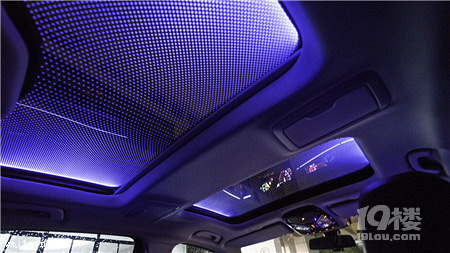 宝马新5系530改装原厂星空顶,展现梦幻星空之旅!