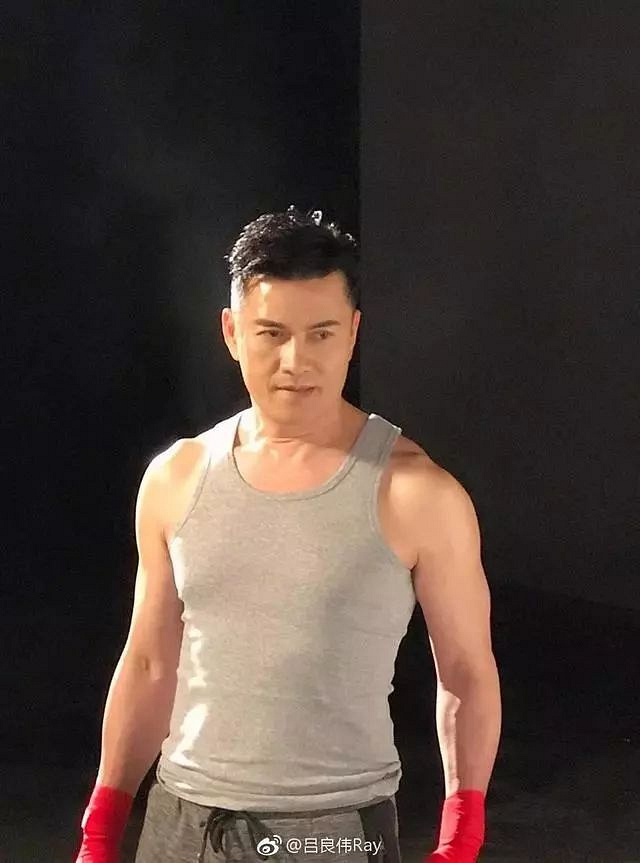 上海滩丁力近照曝光62岁身材这么好因为不烟不酒晚1
